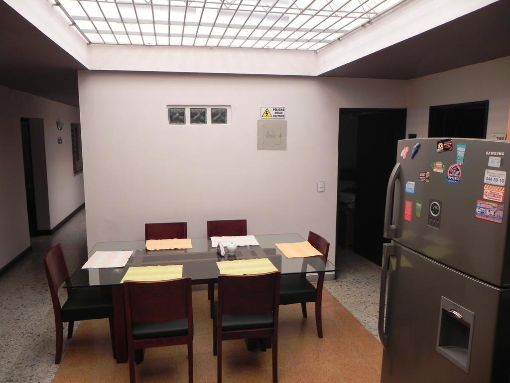 Hostal Tamarindo Inn Medellín Eksteriør bilde