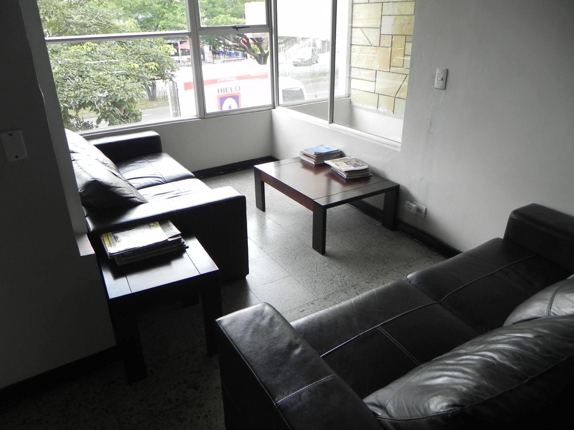 Hostal Tamarindo Inn Medellín Eksteriør bilde