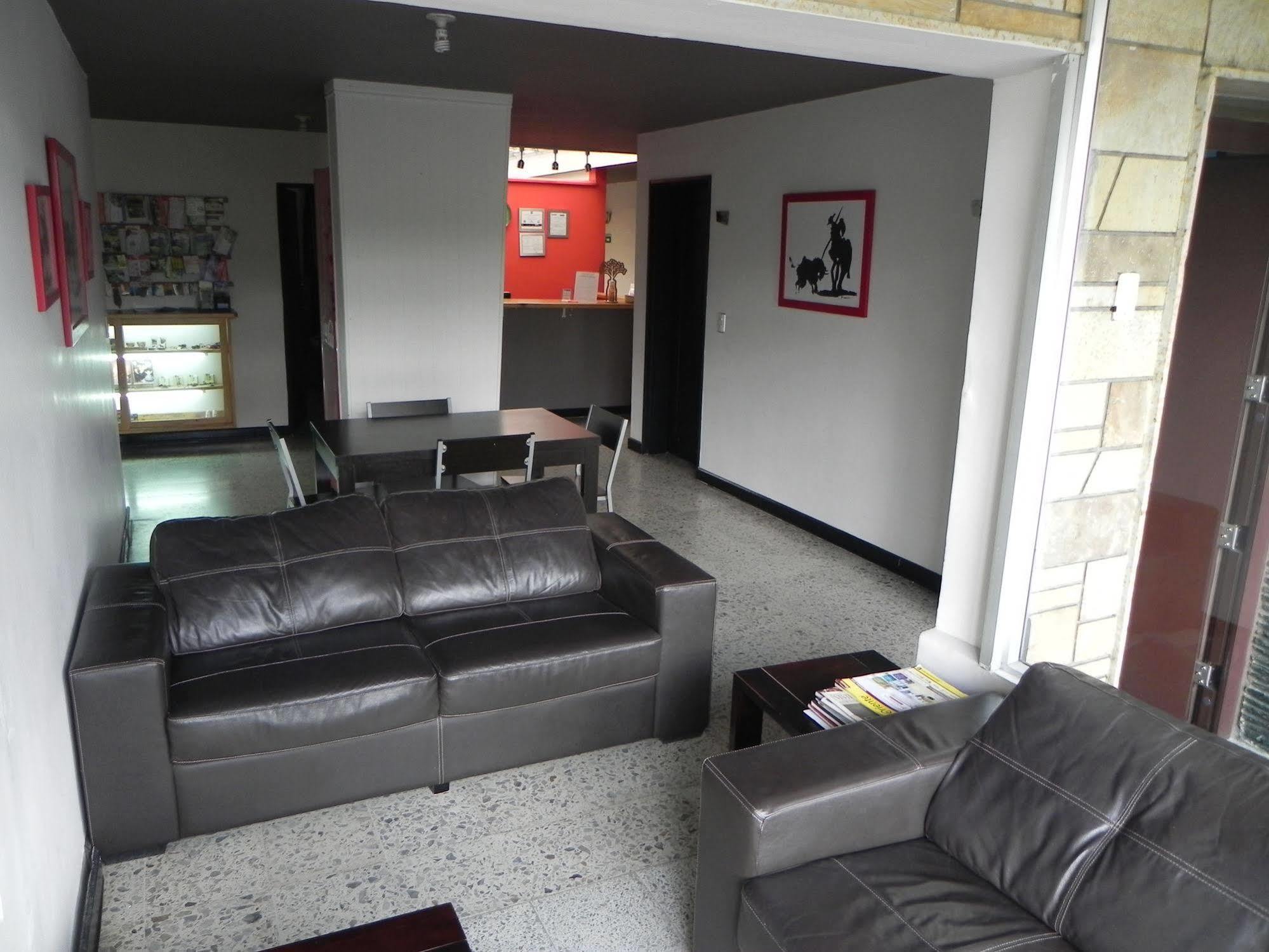 Hostal Tamarindo Inn Medellín Eksteriør bilde