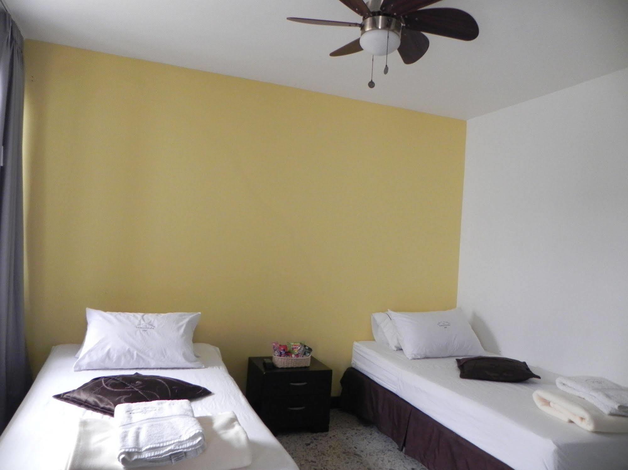 Hostal Tamarindo Inn Medellín Eksteriør bilde