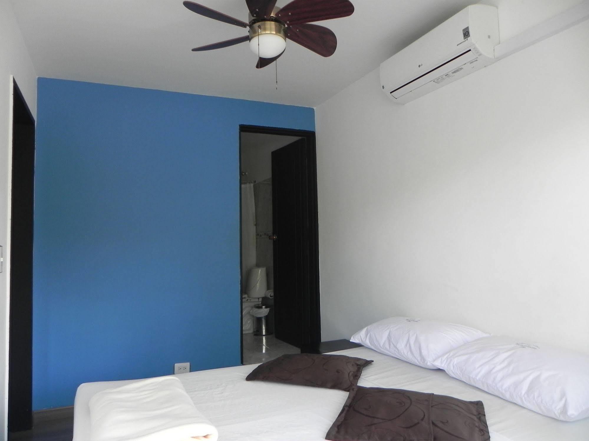 Hostal Tamarindo Inn Medellín Eksteriør bilde